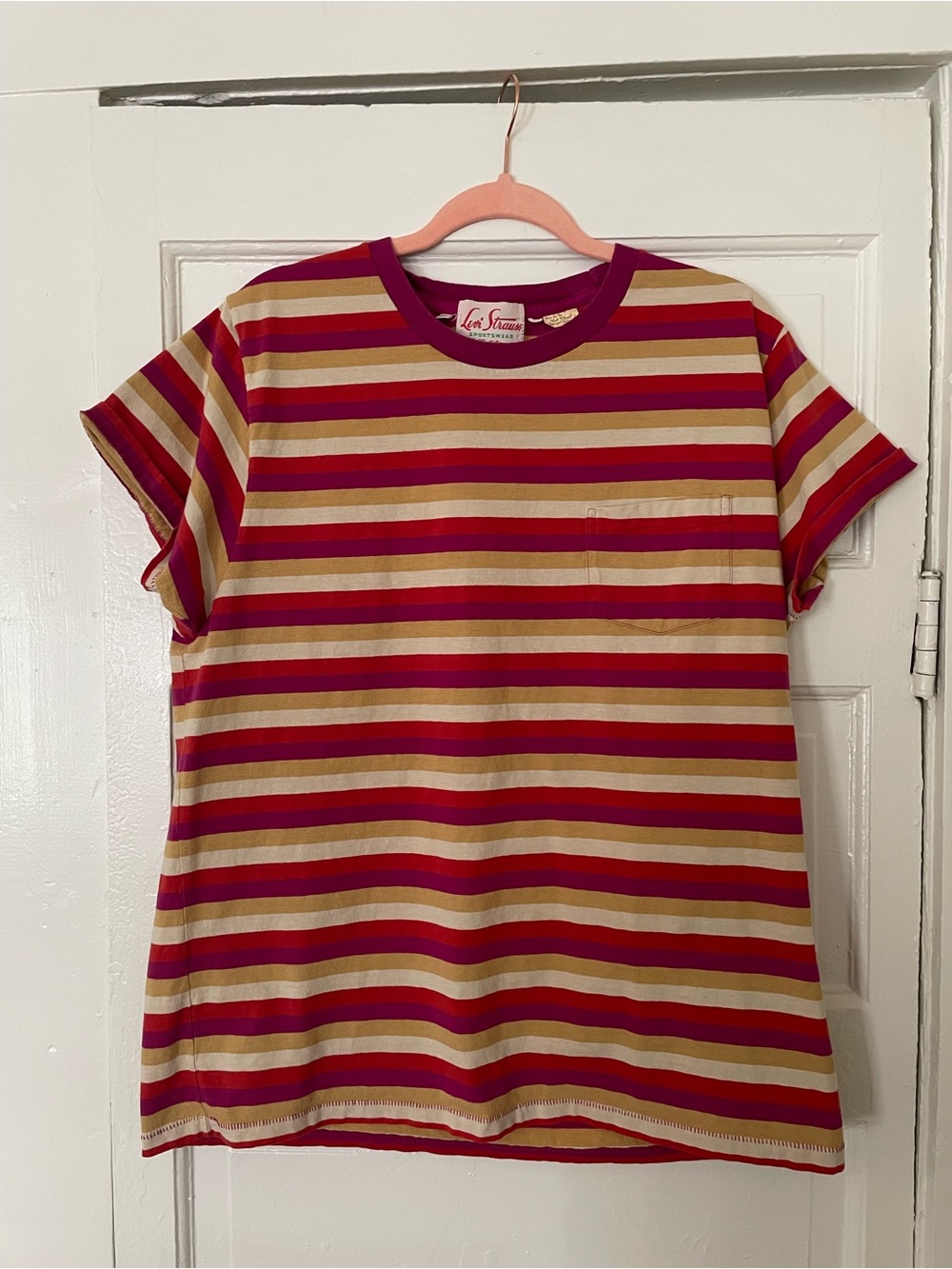 Levi’s Vintage Sportswear Colorful Stripped T Shirt XL!